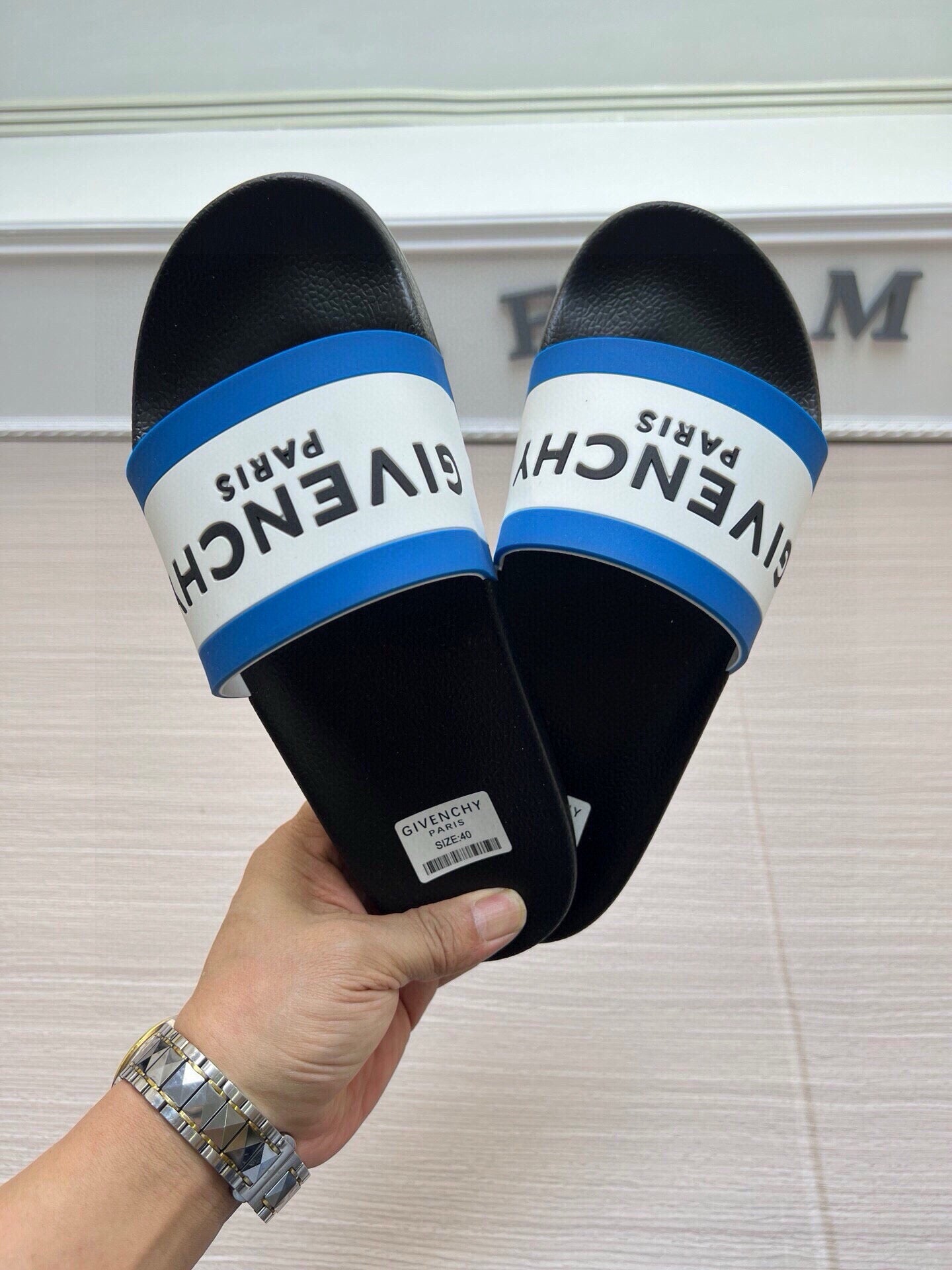 535ZGV264ZDE Stylish Slippers