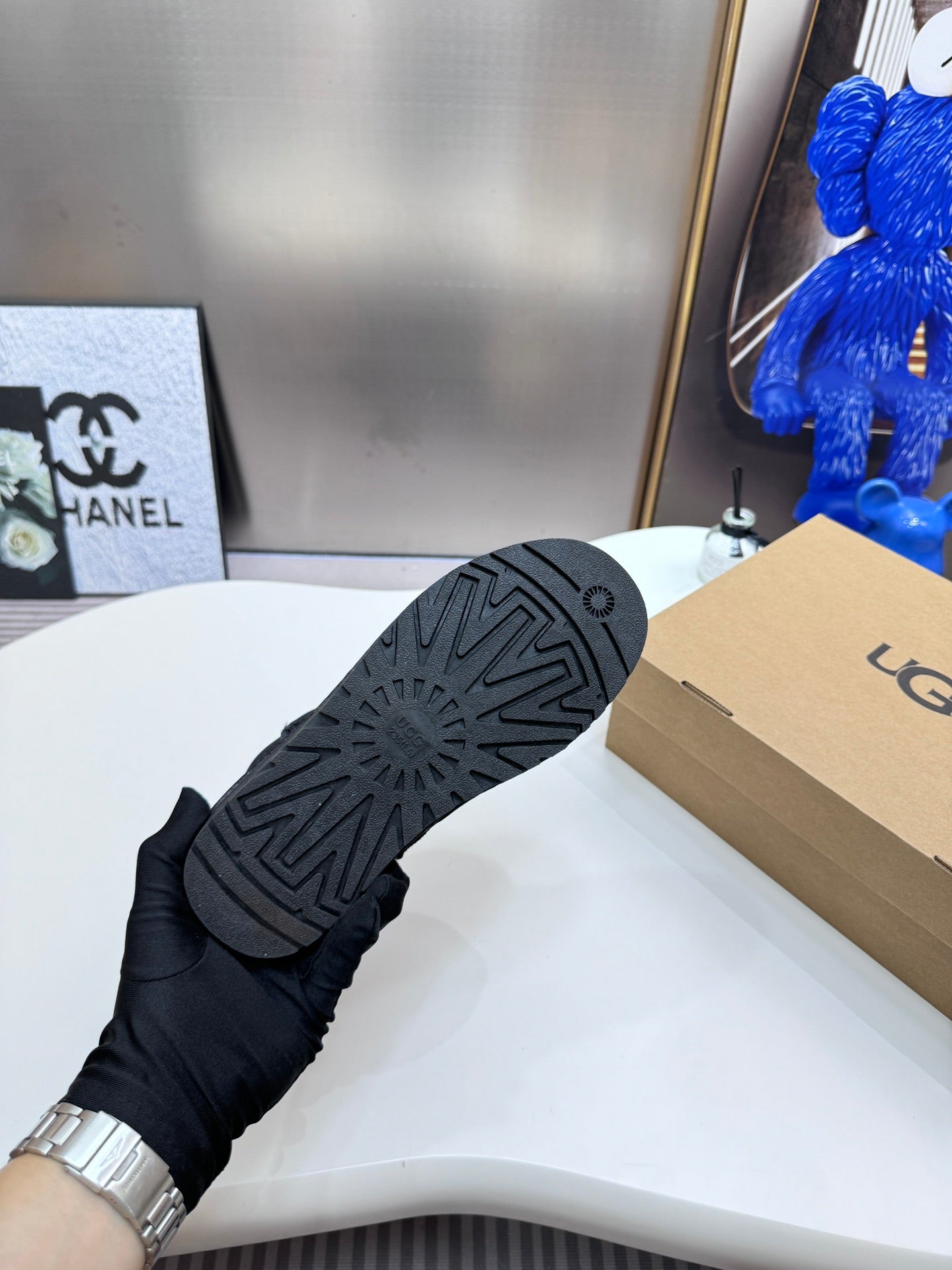 1LU10ZDE Stylish snow boots