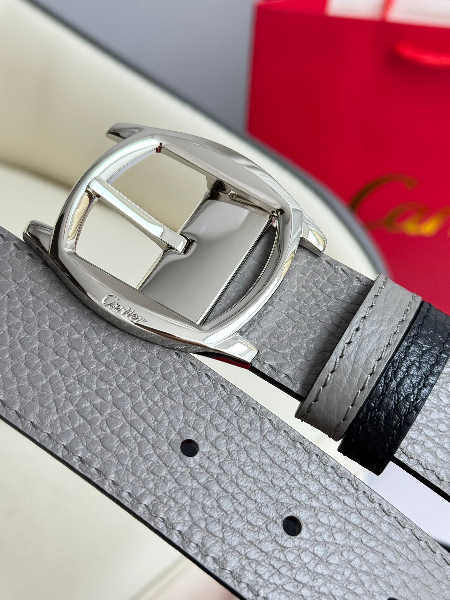 1WK173PDE Stylish  High quality belt With full package