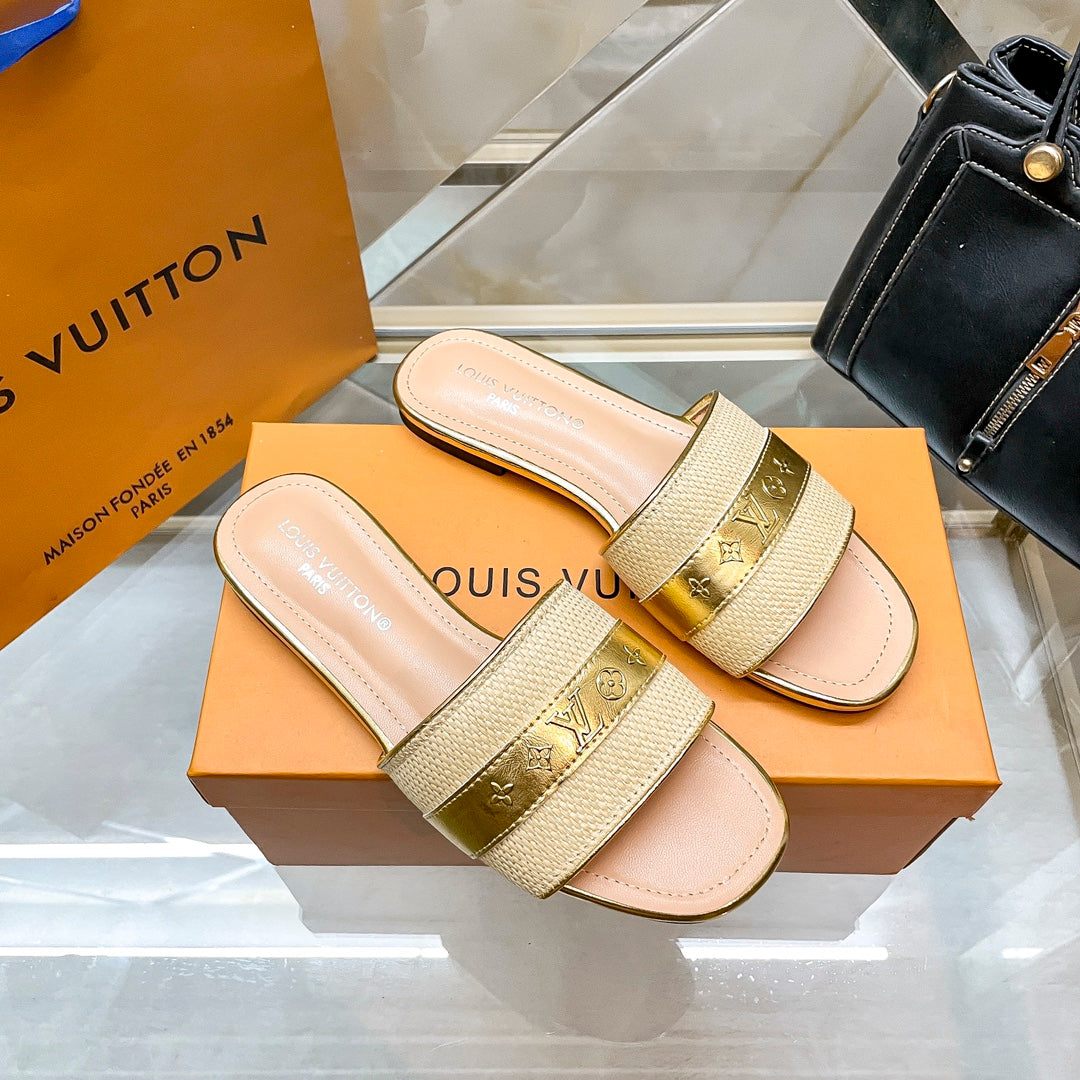 14E96ZDE Stylish Slippers