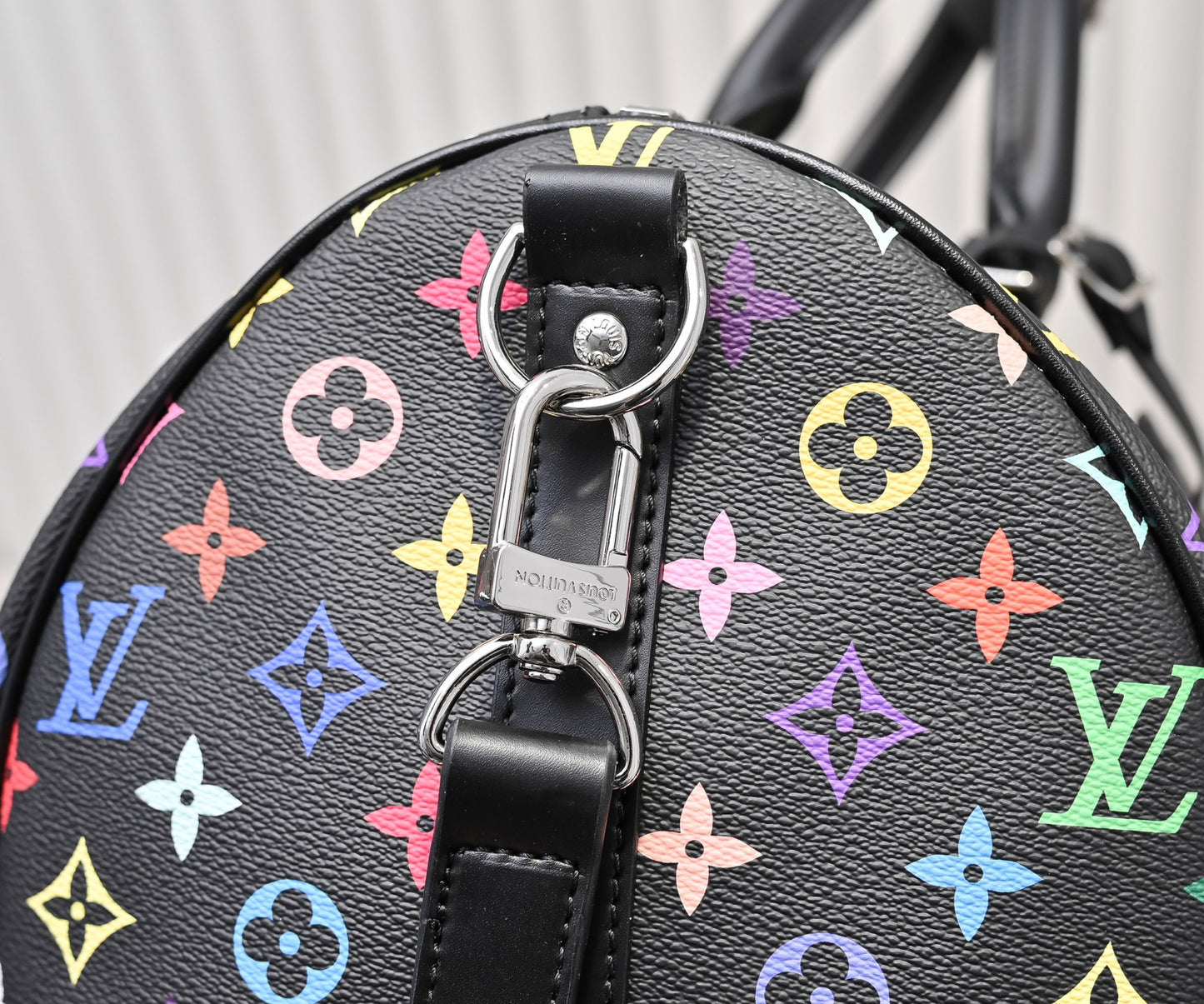 2WE8BDE Stylish Luggage bags