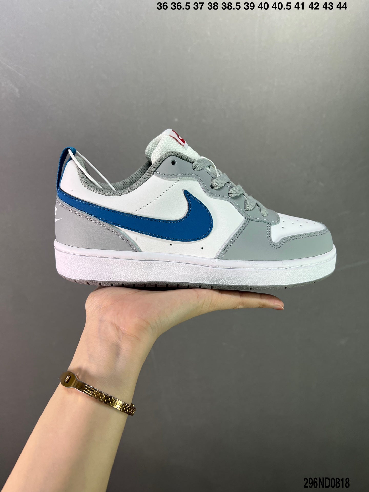 4YN40ZDE Stylish Sneakers (No Box, August-October Big Sale)