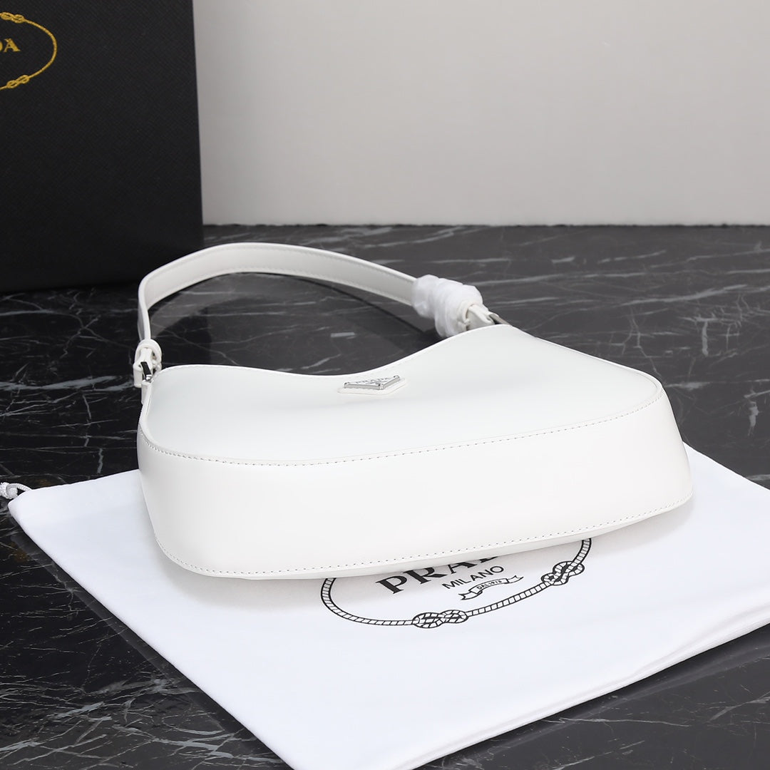 2XPD129BDE Stylish leather bag 