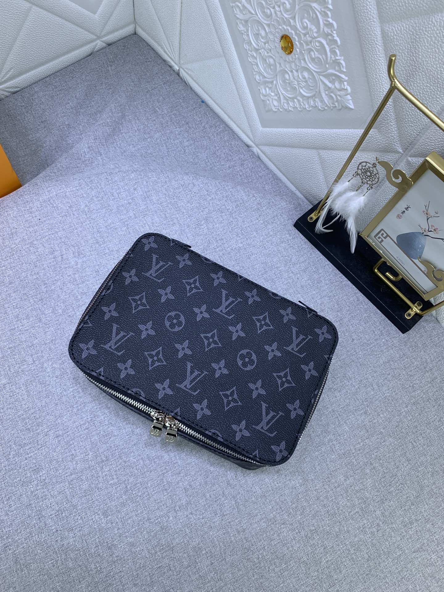 1XE272BDE Stylish leather bag 