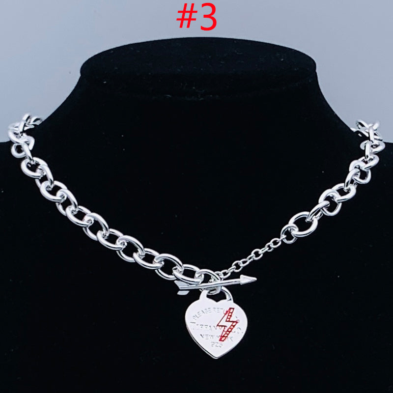 84T44XDE Stylish   Bracelets Necklaces