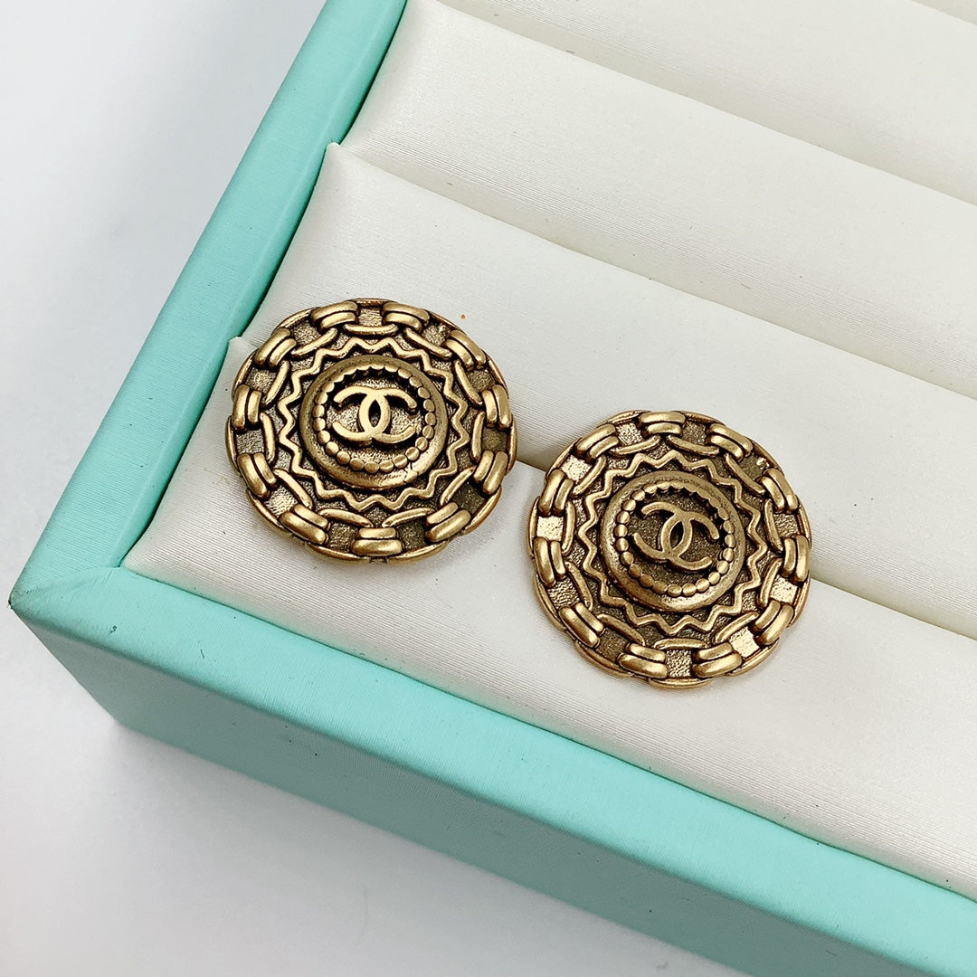 14C281EDE Stylish Earrings