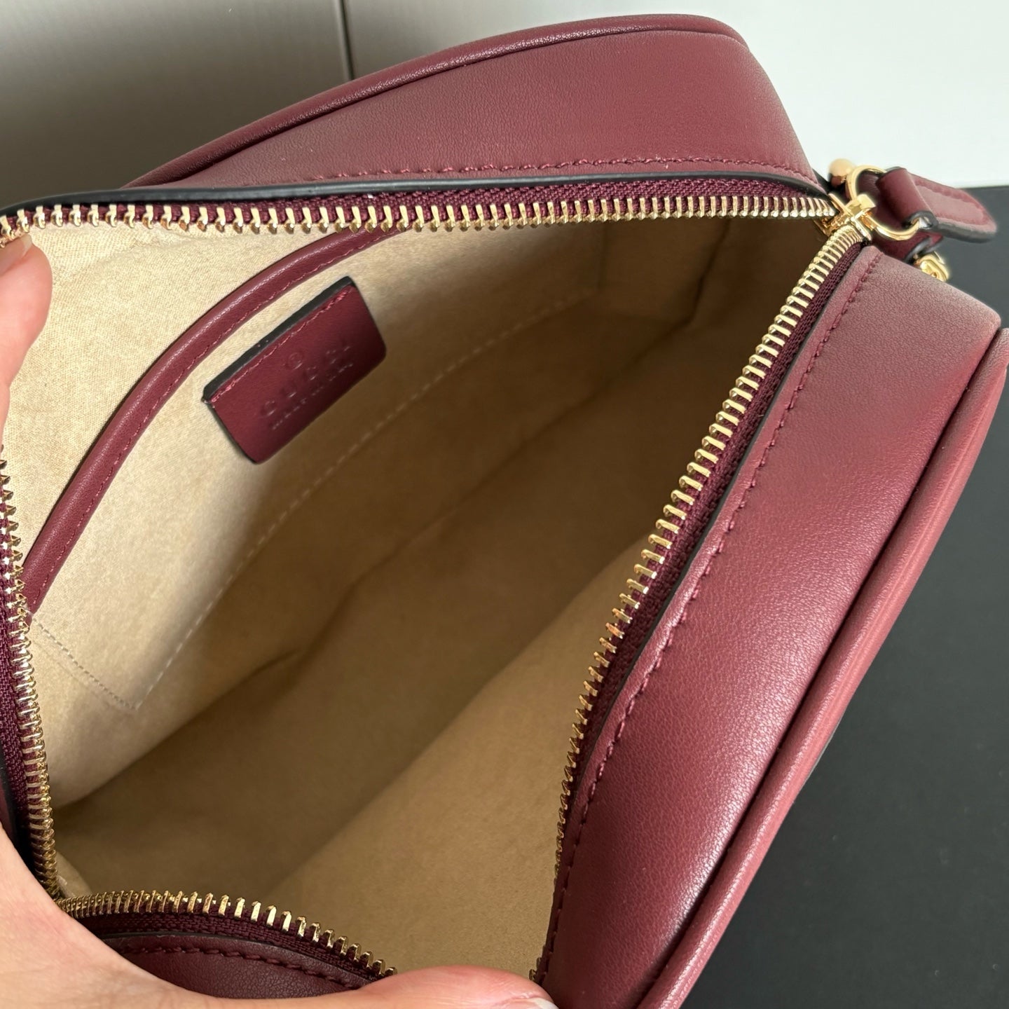 2WB18BDE Stylish leather bag