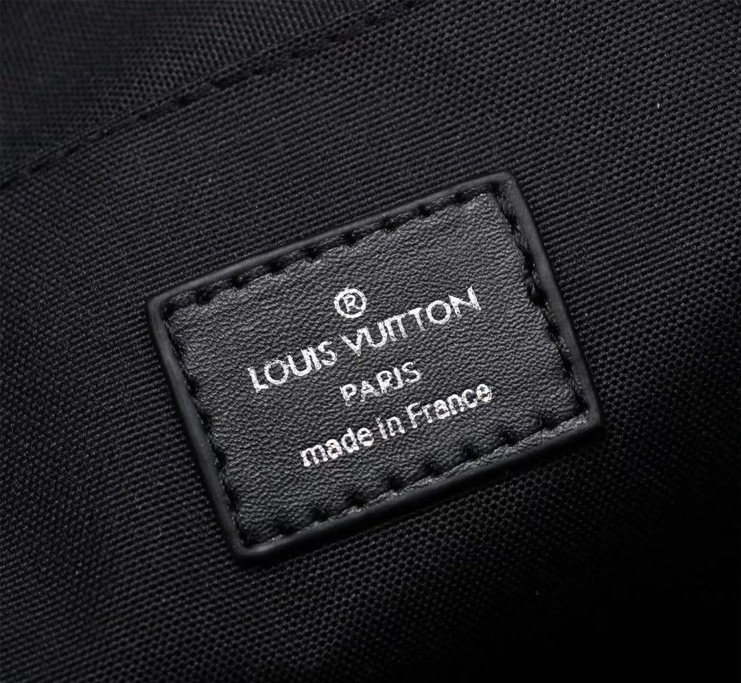 2XE137BDE Stylish leather bag 