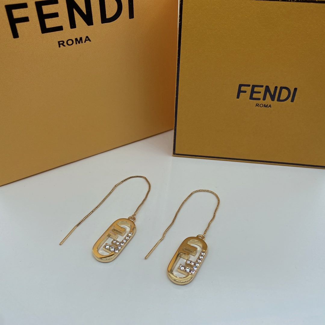 1NF192EDE Stylish Earrings