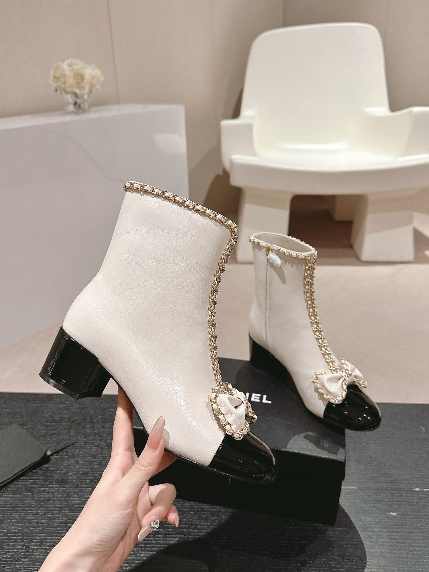 1LC22ZDE Stylish Boots (Heel height 6cm )