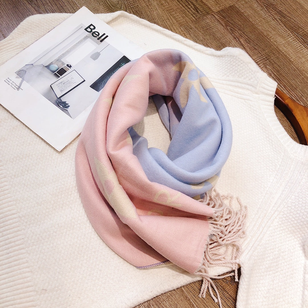 175RE47WDE Stylish Winter Scarves