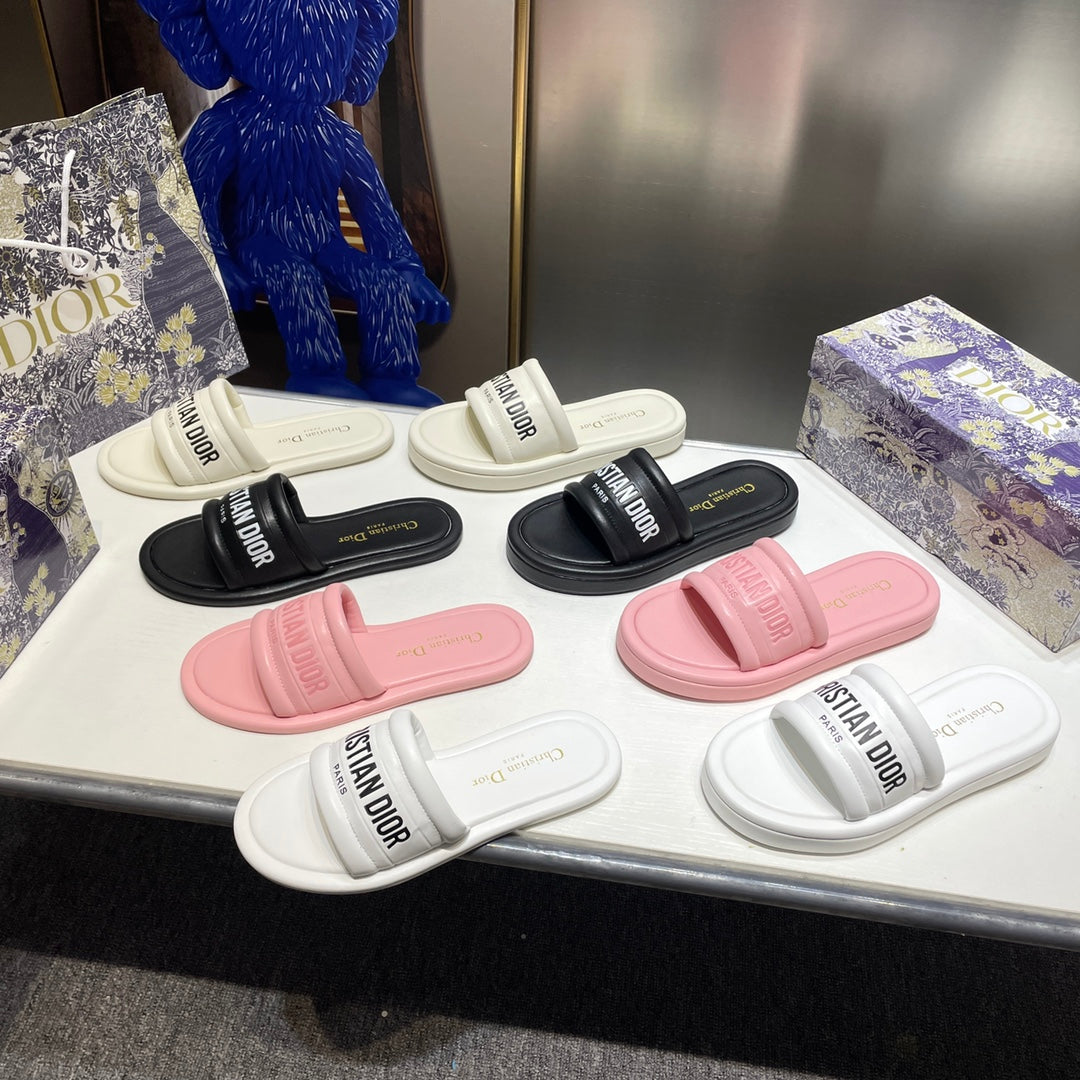 14D76ZDE Stylish slippers