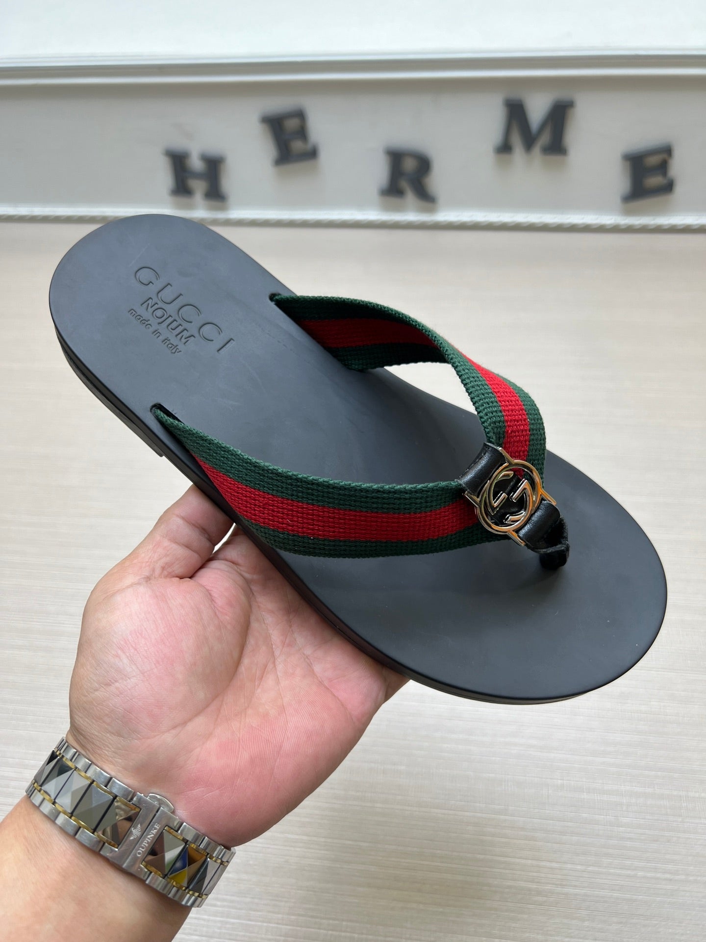 54B13ZDE Stylish slippers