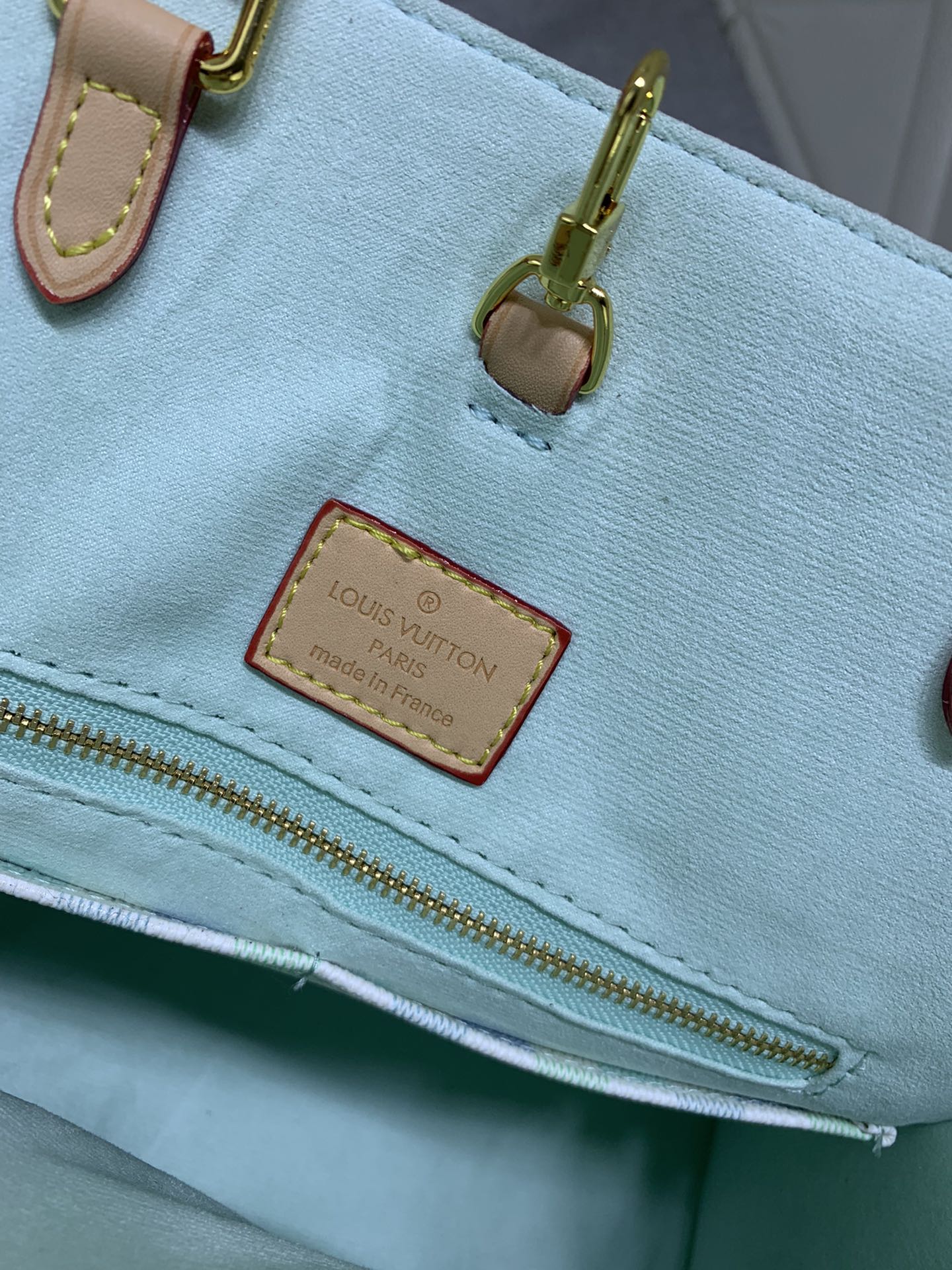 2XE345BDE Stylish leather bag 