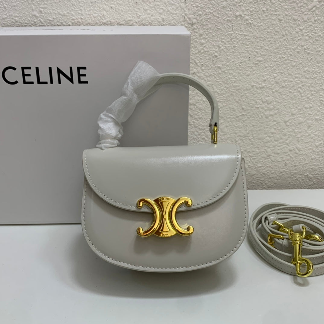 1XCL40BDE Stylish leather bag 