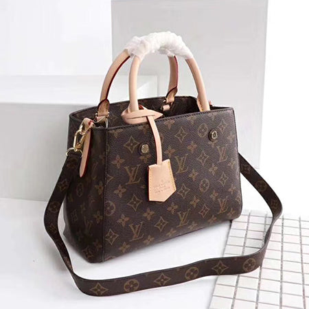 3E60BDE Stylish leather bag 