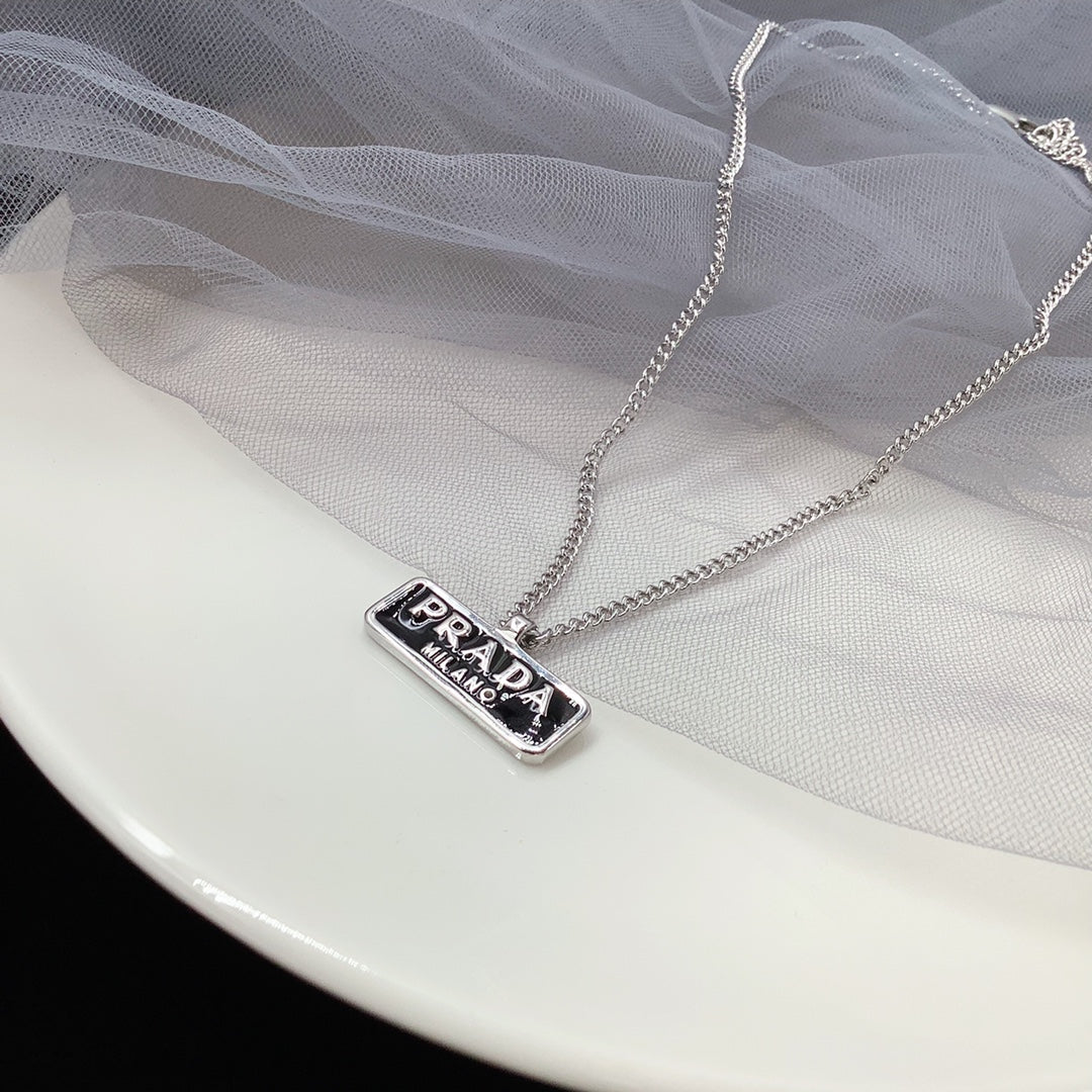 175RP93XDE Stylish  Necklace