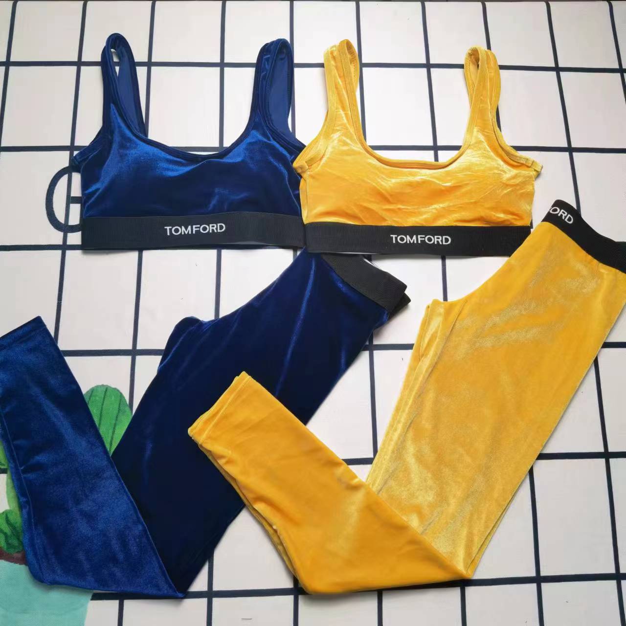 14A51YDE Stylish Long sleeve swimsuit