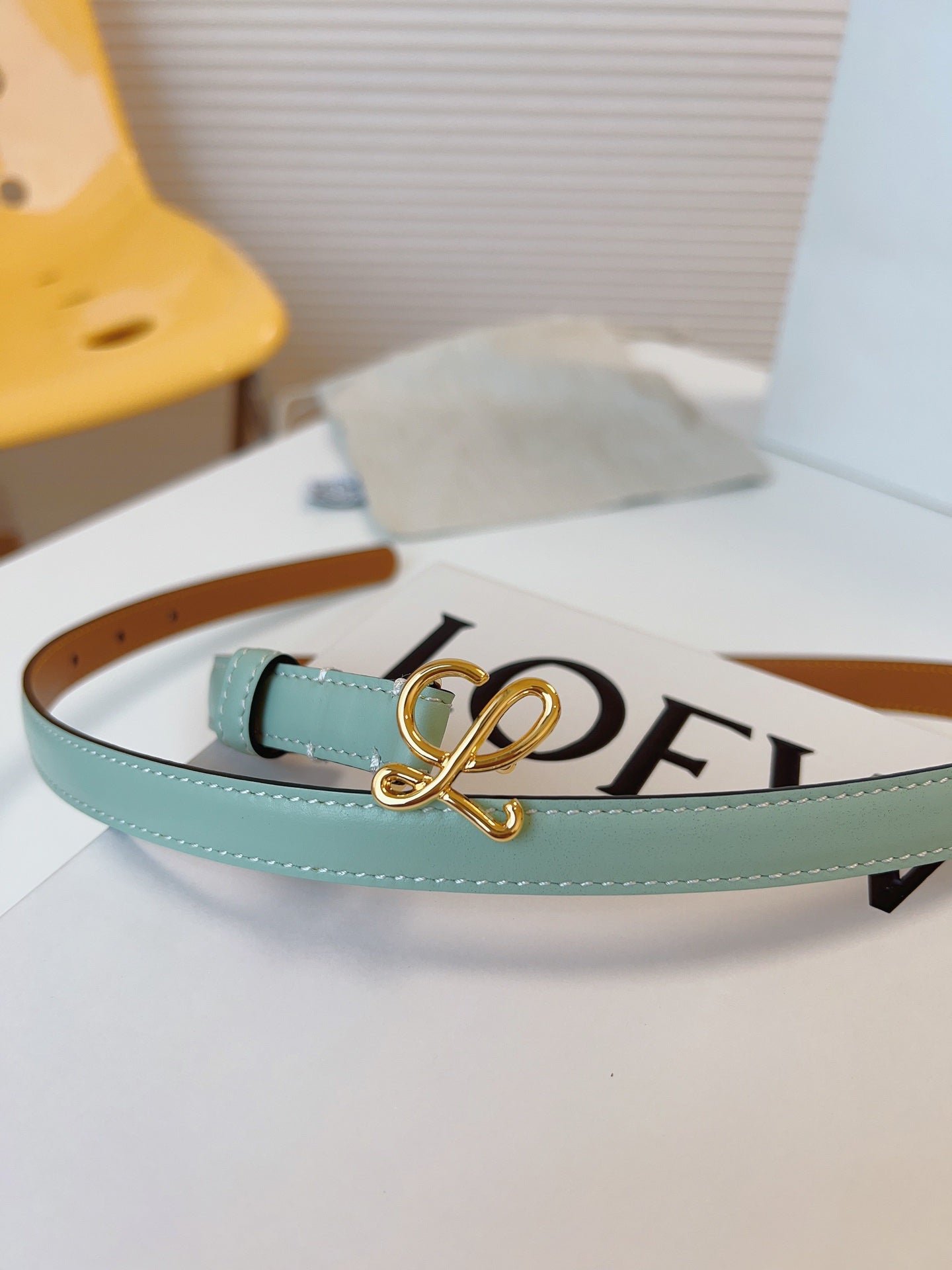 155RA228PDE Stylish  High quality belt With full package