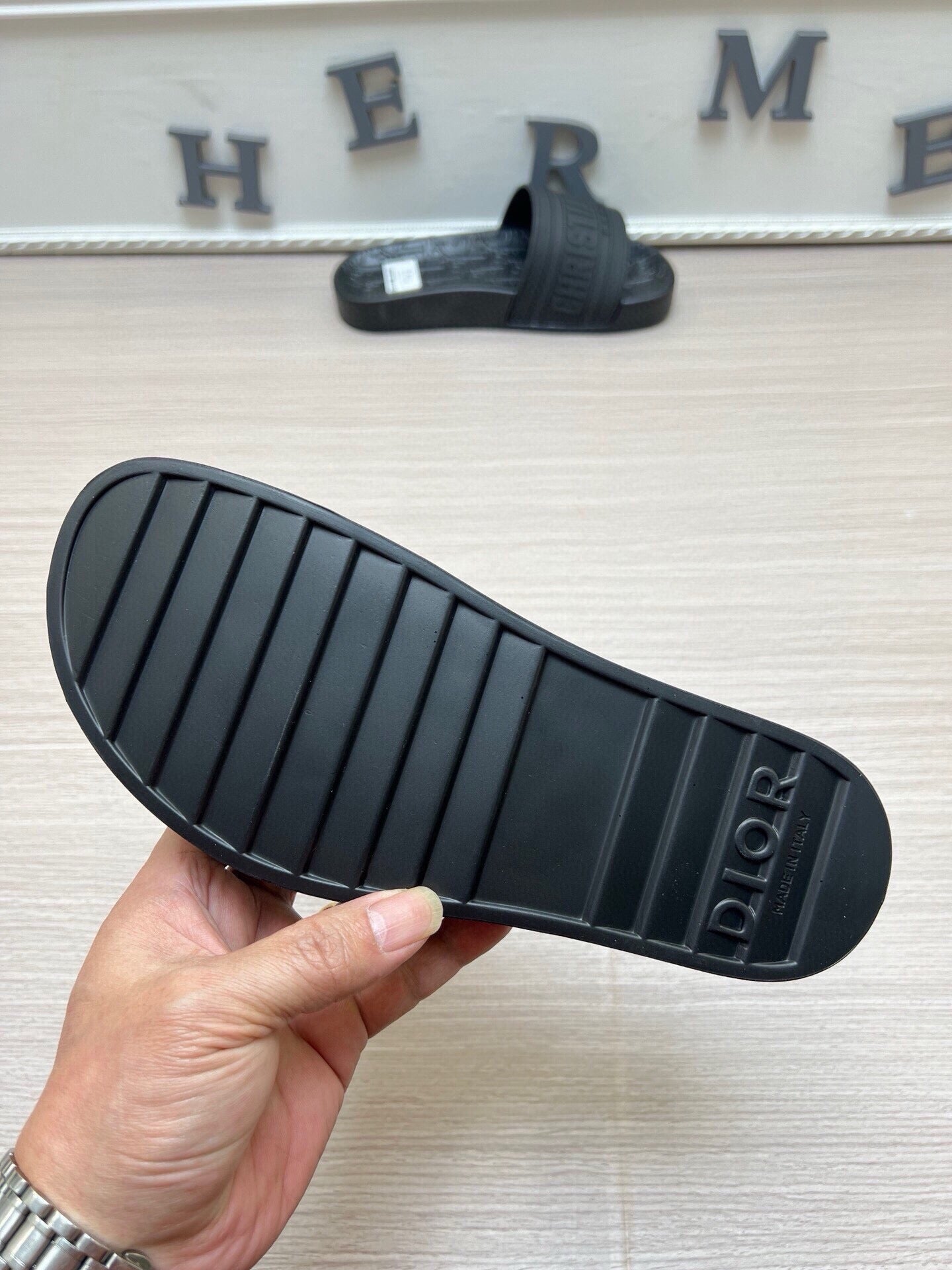 5LD212ZDE Stylish Slippers