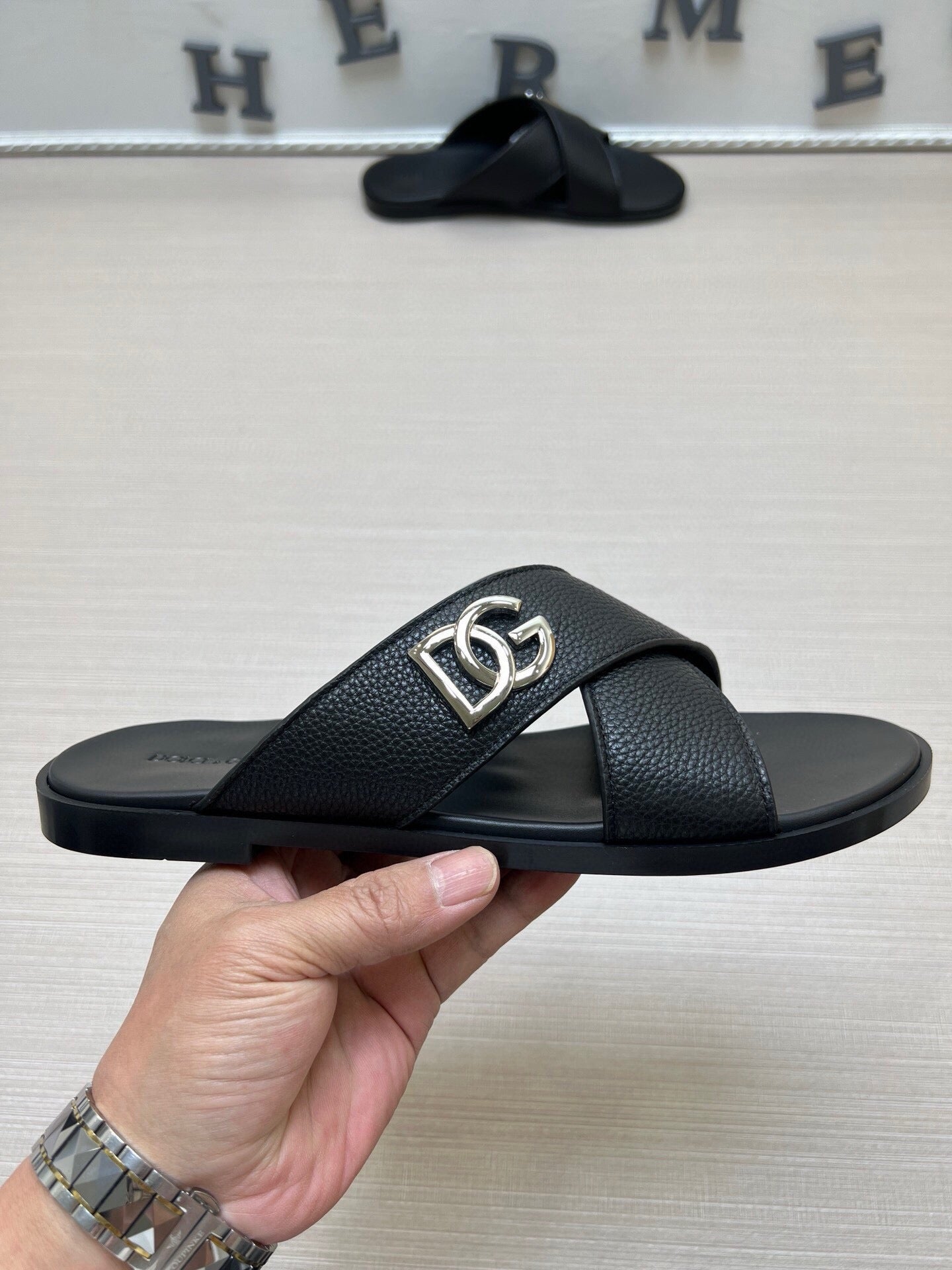 54A20ZDE Stylish slippers