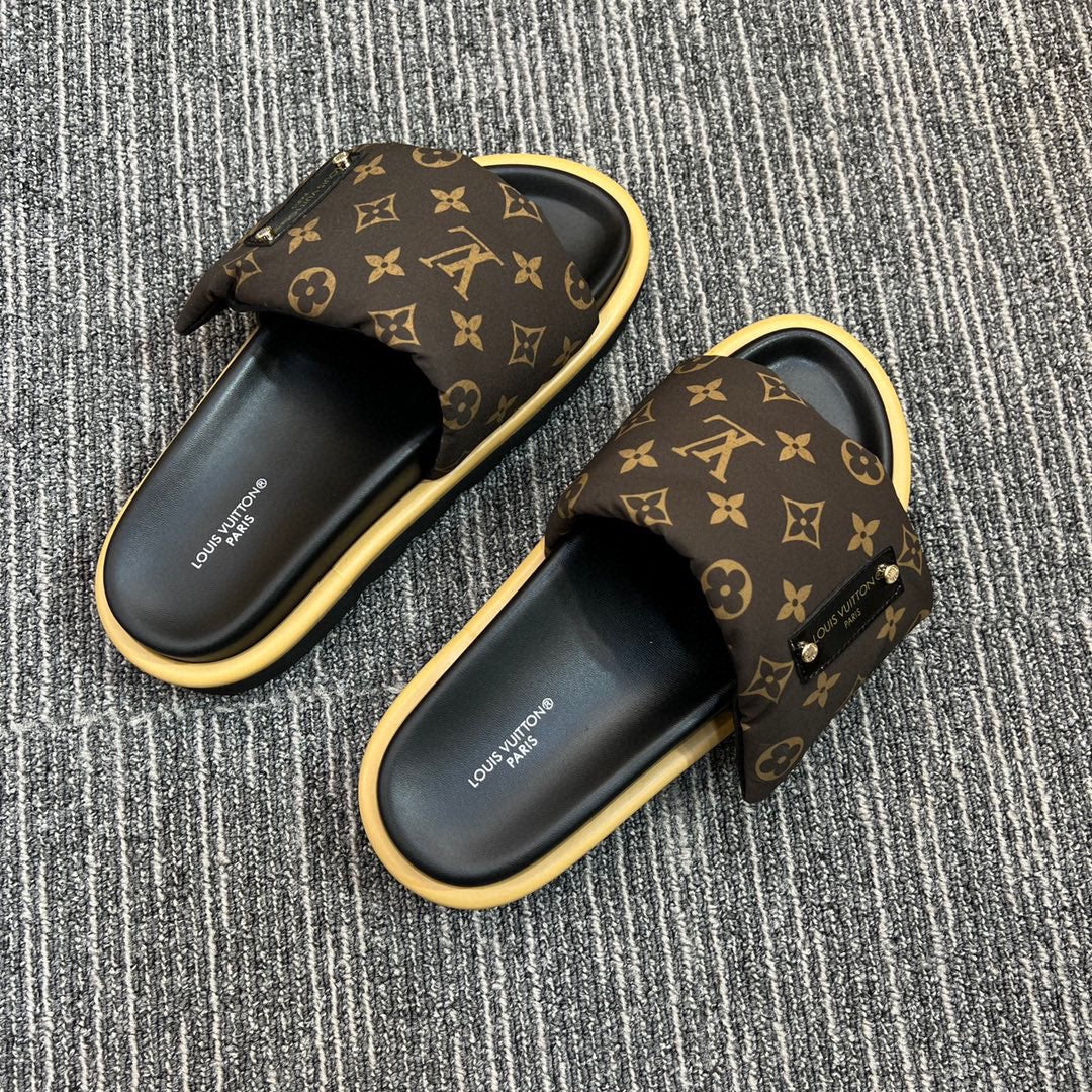 5XE118ZDE Stylish leather quality Slippers