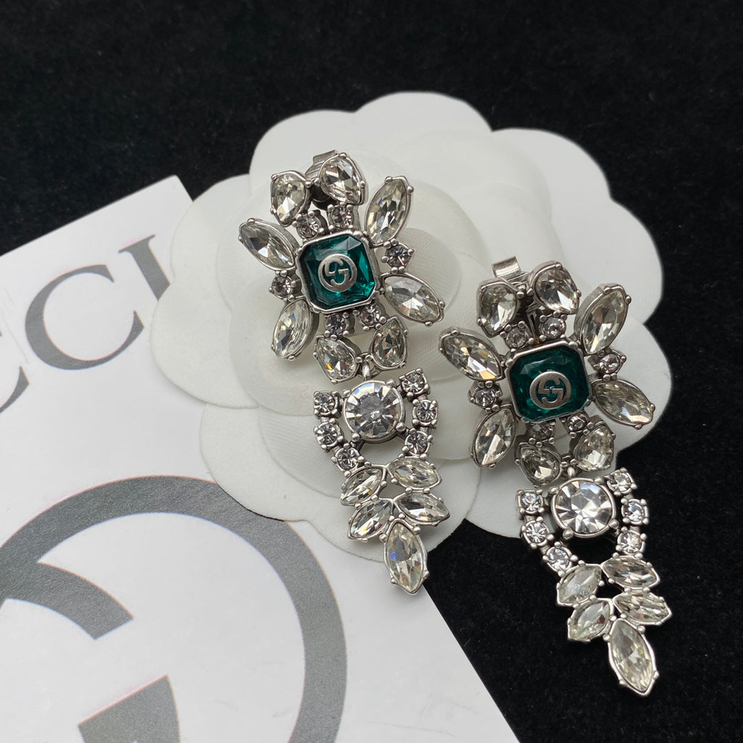 1YB357EDE Stylish Earrings