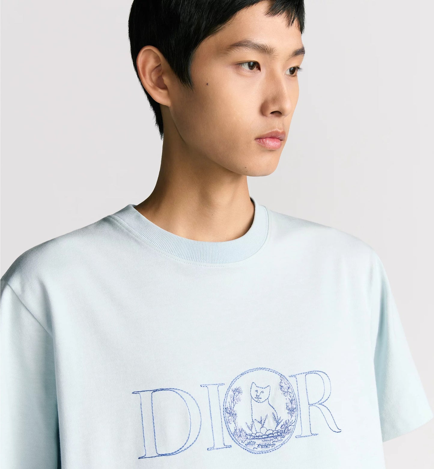 145ND2UDE Stylish T-shirt