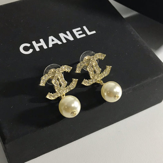 14C794EDE Stylish Earrings