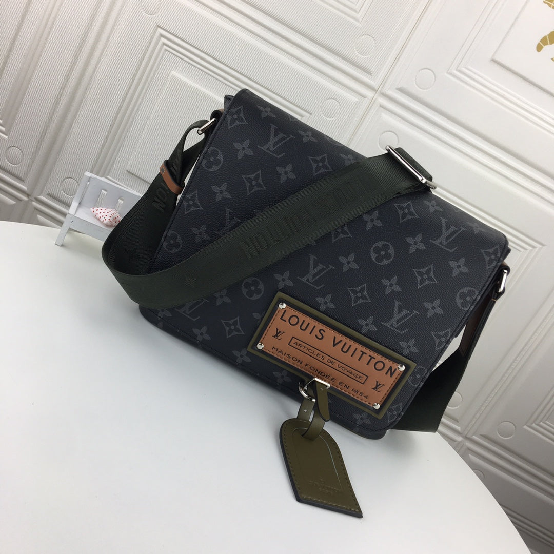 1XE421BDE Stylish leather bag