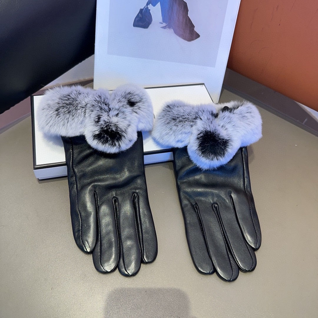 14C73SDE Stylish gloves
