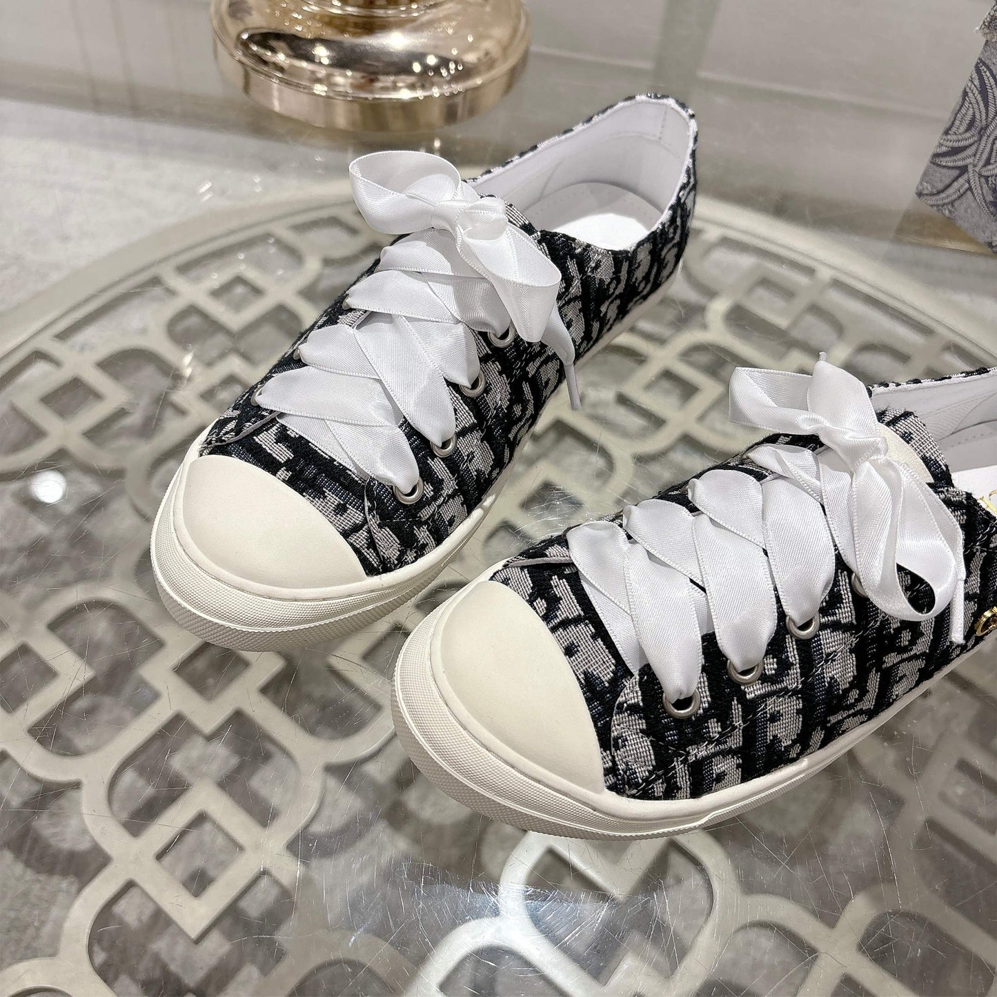 285ZD59ZDE Stylish leather Shoes