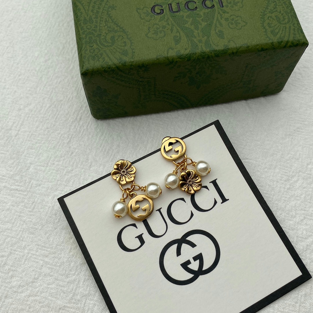 1YB327EDE Stylish Earrings