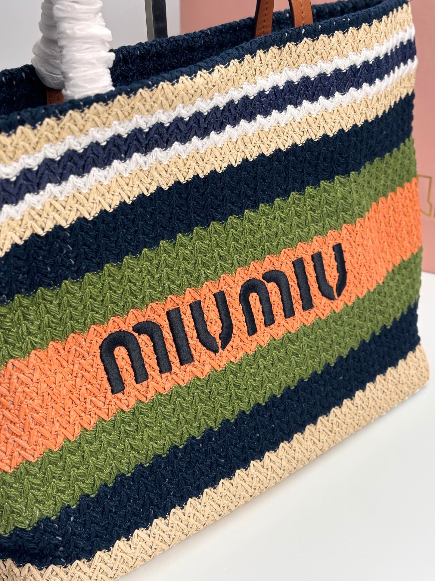 1XA78BDE Stylish Woven Bag