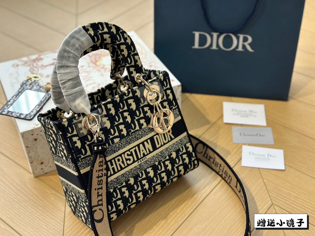 6XD241BDE Stylish bag