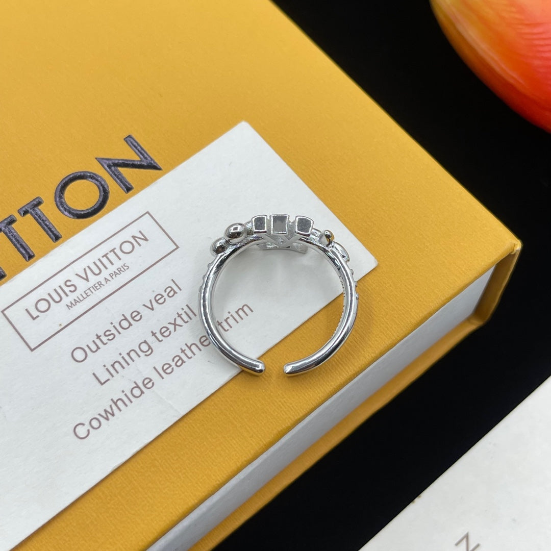 14E981JDE Stylish  rings