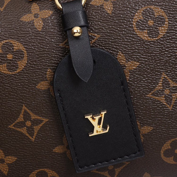 1E33BDE Stylish leather bag 