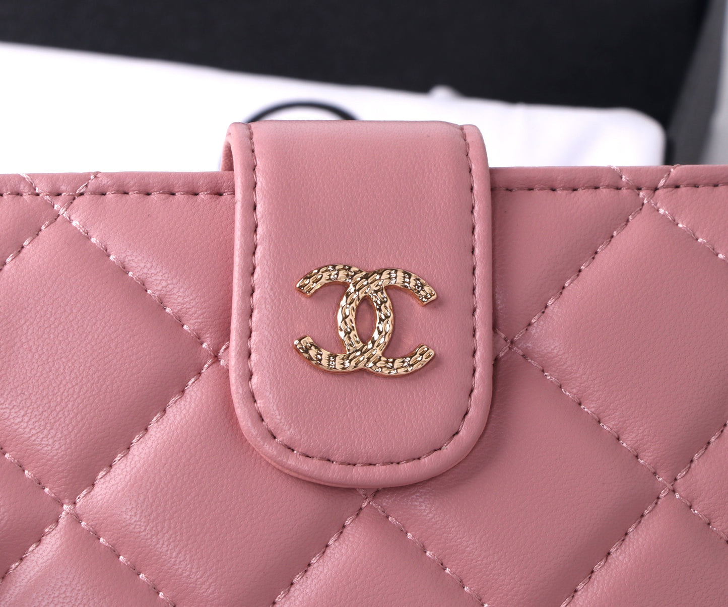 15RC81BDE Stylish leather bag