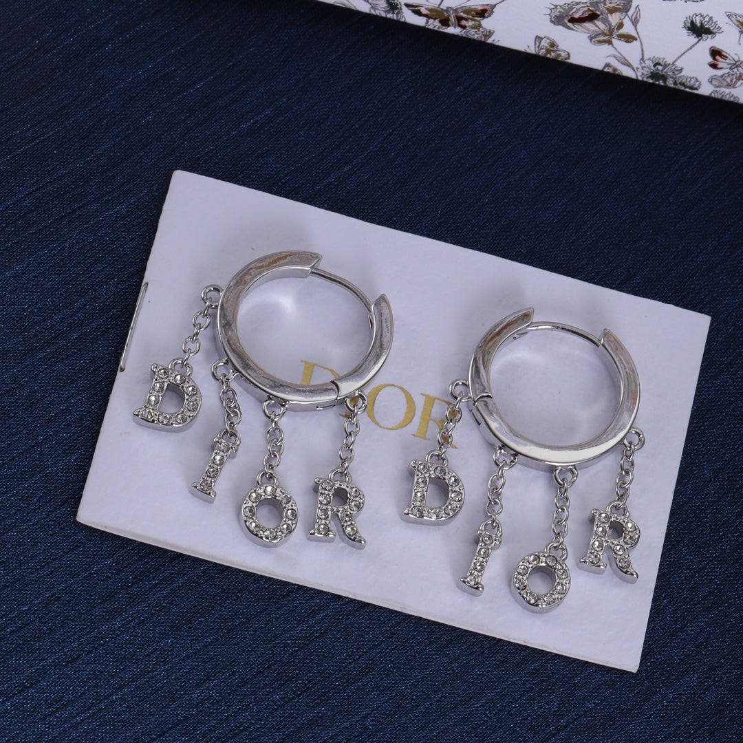 14D585EDE Stylish Earrings