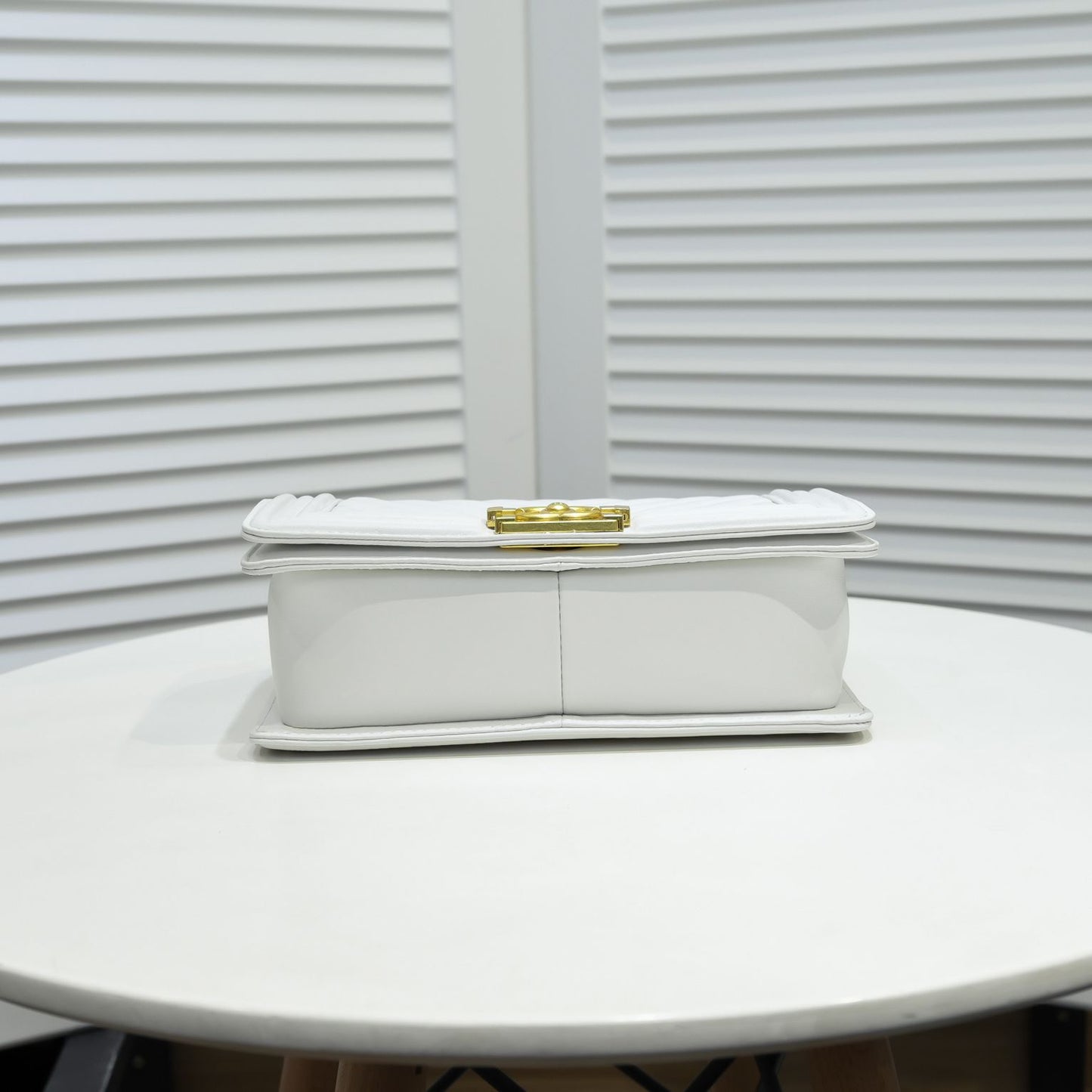 1XC413BDE Stylish leather bag