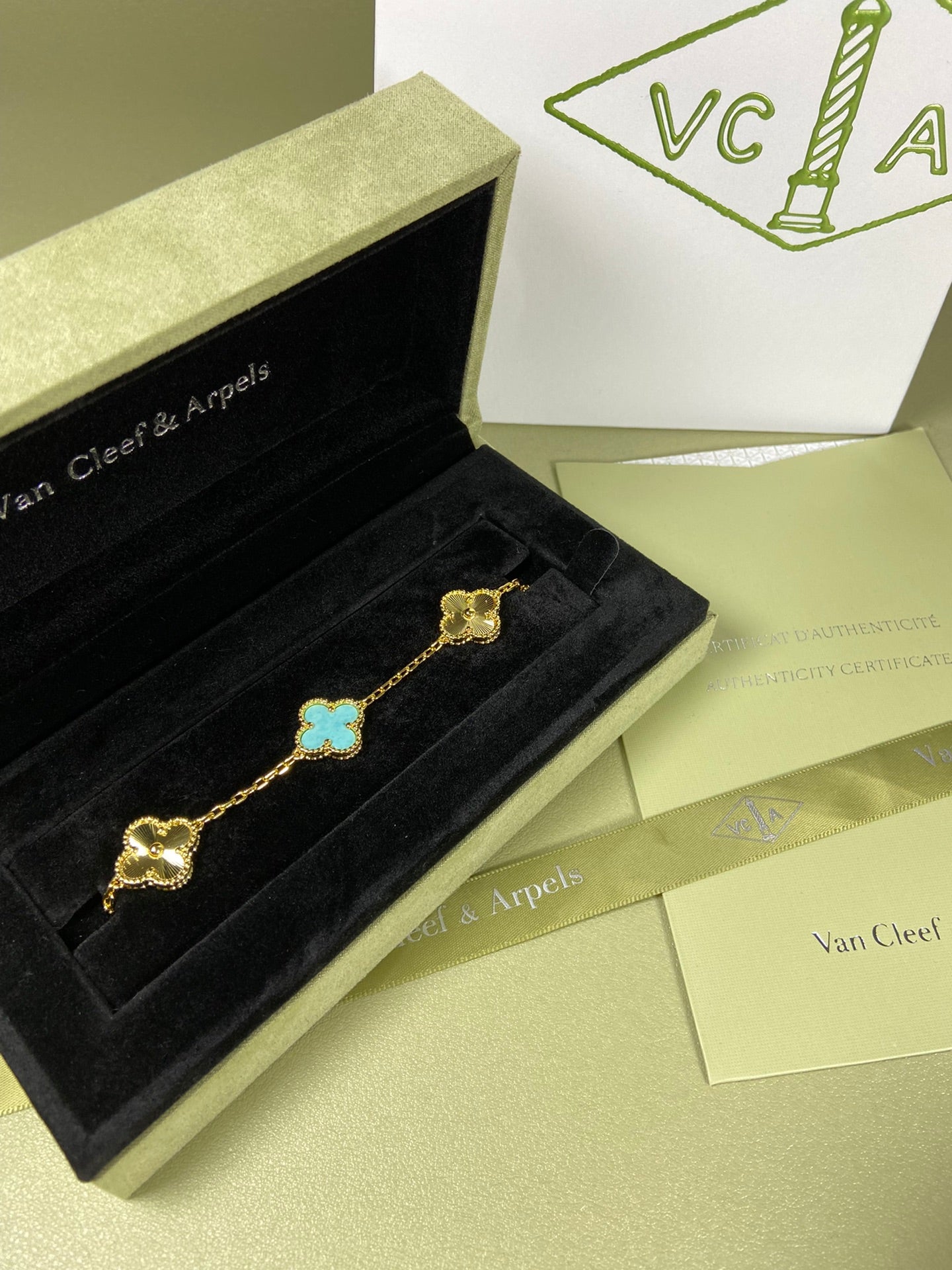 5XVA181KDE Stylish bracelets  5 flowers normal size1.5cm flower