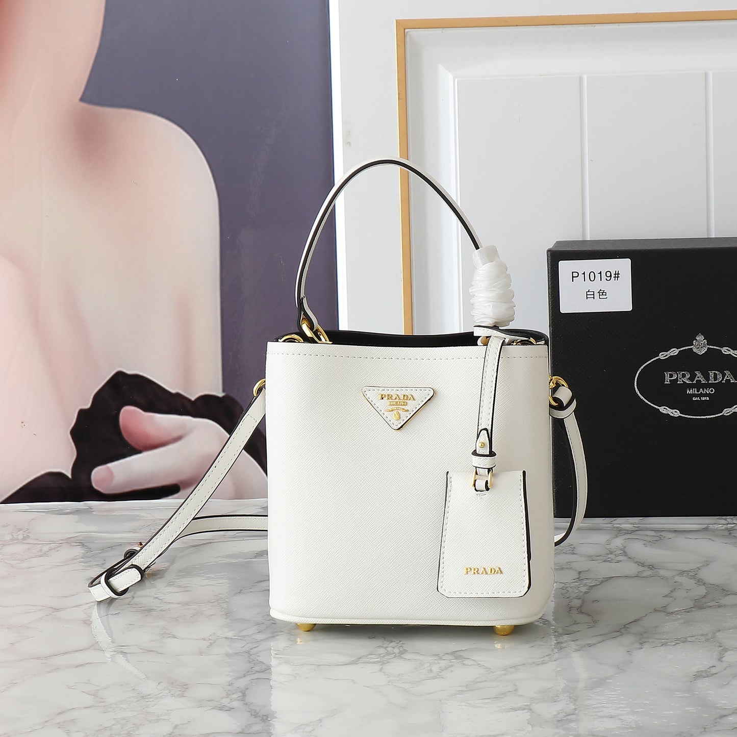 1WP102BDE Stylish leather bag