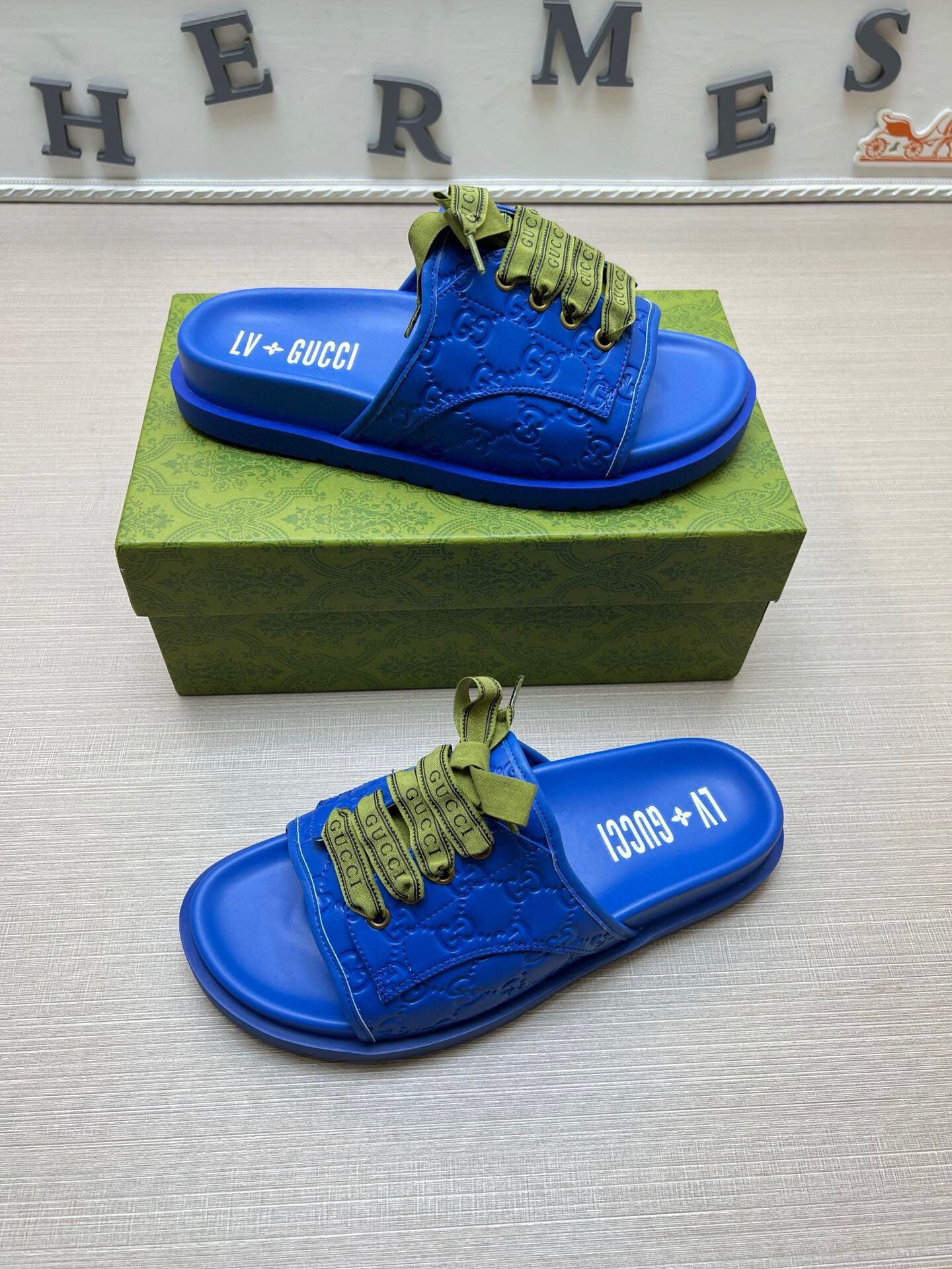 54B16ZDE Stylish slippers