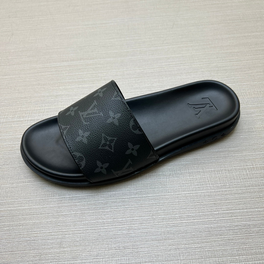 54E56ZDE Stylish slippers