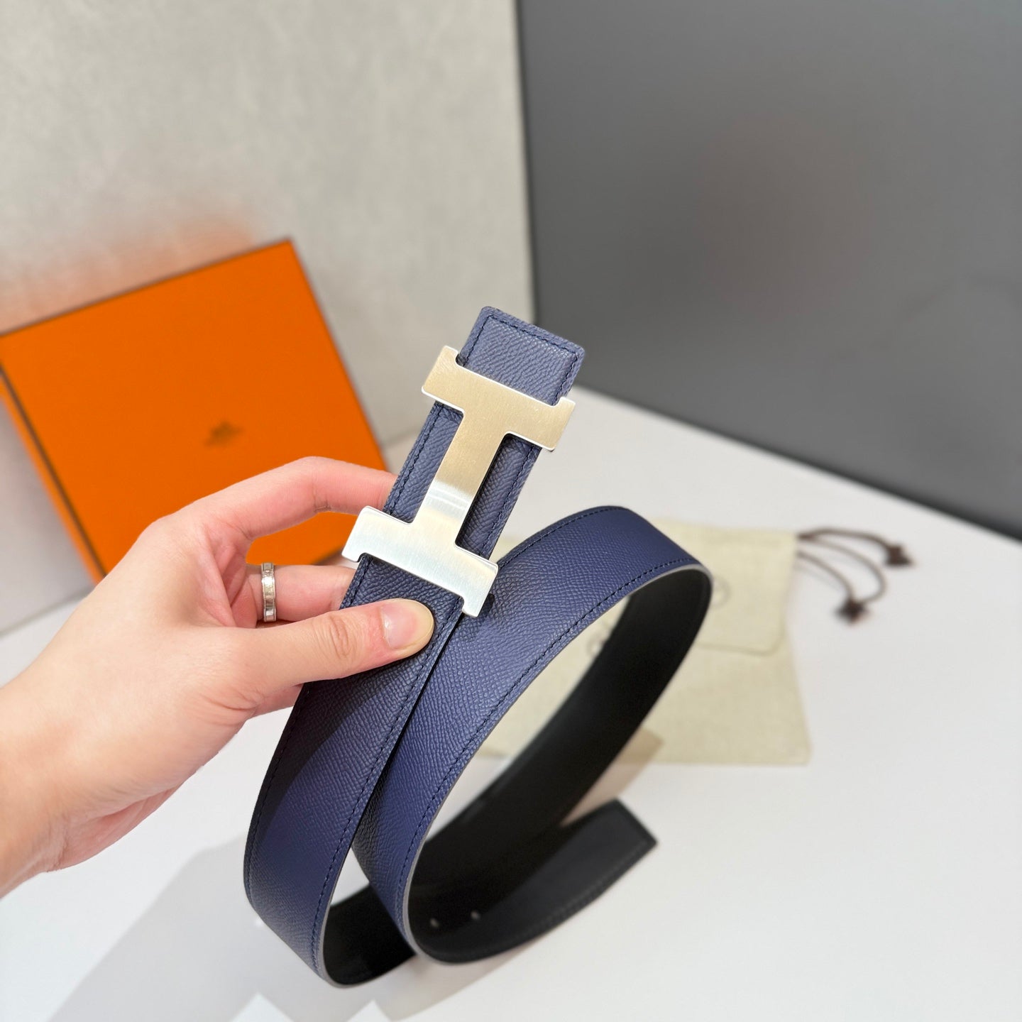 155RH231PDE Stylish  High quality belt With full package