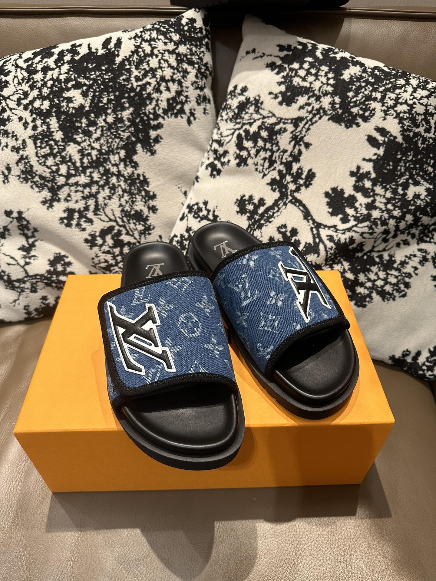 285ZE28ZDE Stylish leather Shoes