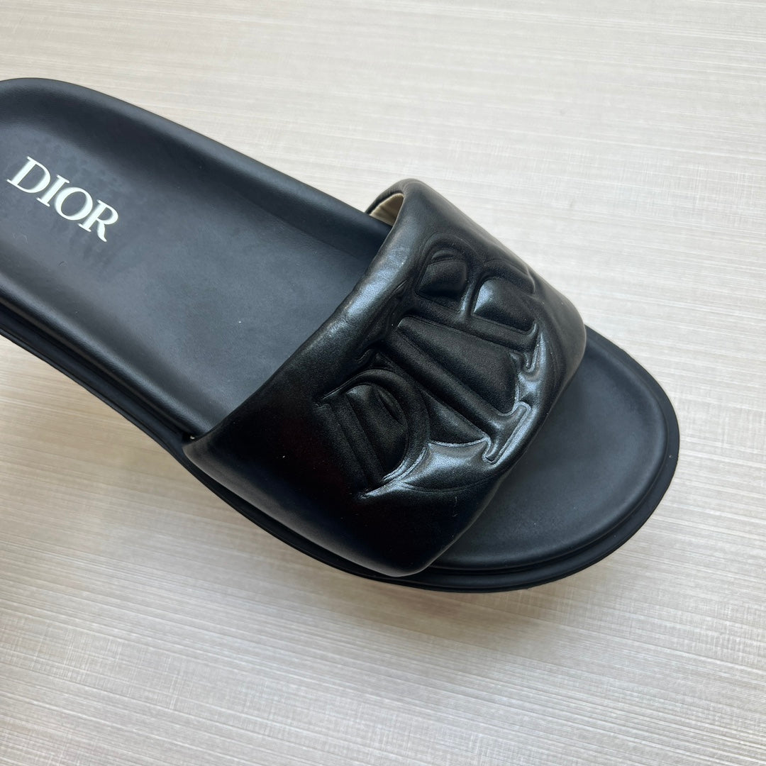 54D167ZDE Stylish leather slippers