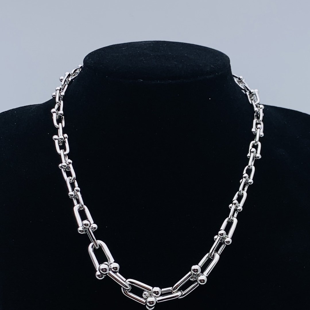 8XT30XDE Stylish  Earring Bracelets Necklaces