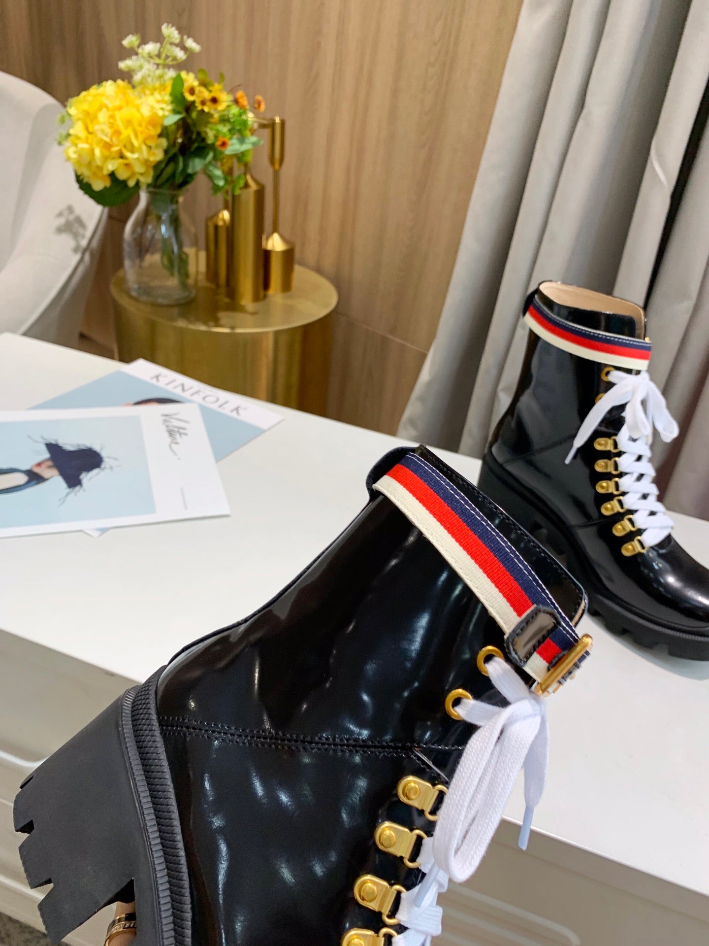 2XB200ZDE Stylish leather boot (top layer leather lining)