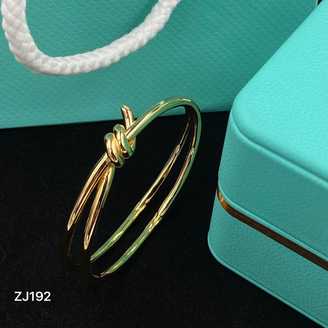 14T581KDE Stylish Bracelets